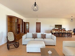 BnB Homes Luxurious Villa With 5 Bedrooms Pool