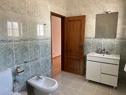 BnB Homes Luxurious Villa With 5 Bedrooms Pool