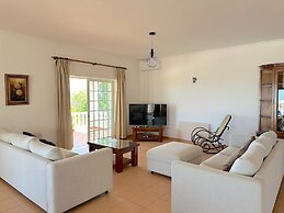 BnB Homes Luxurious Villa With 5 Bedrooms Pool