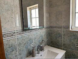 BnB Homes Luxurious Villa With 5 Bedrooms Pool
