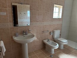 BnB Homes Luxurious Villa With 5 Bedrooms Pool