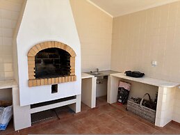 BnB Homes Luxurious Villa With 5 Bedrooms Pool