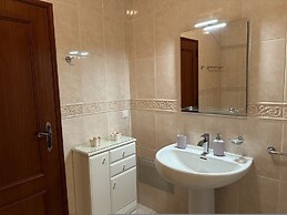 BnB Homes Luxurious Villa With 5 Bedrooms Pool