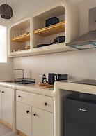 Alonia Suites