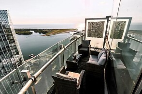 Lanterra Downtown Cn Tower