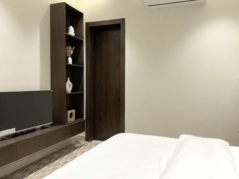 Arjan Park Hotel zaharah laban