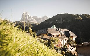 Hotel Ansitz Jakoberhof - Alpine Relax