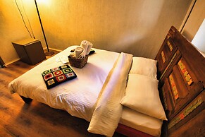 Latibule Macaron Guest House