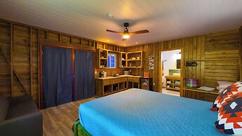 Toucan Hill Lodge