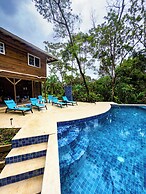 Toucan Hill Lodge