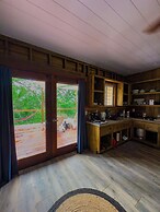 Toucan Hill Lodge