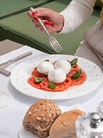 Villa Certosa Capri Boutique Hotel