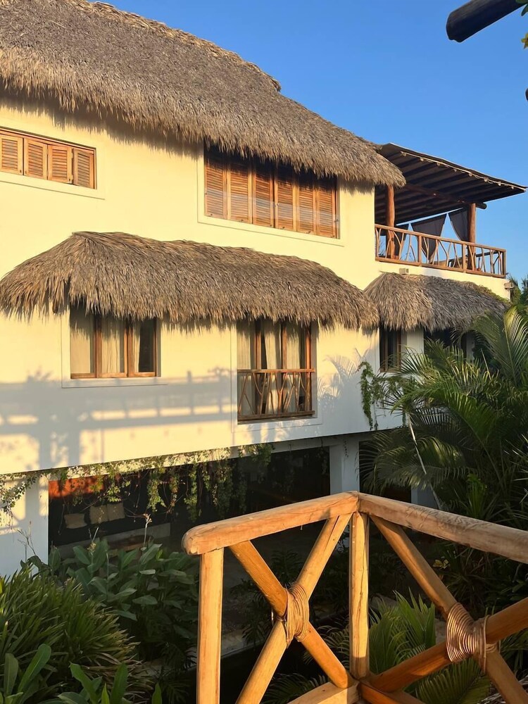 Casa Areka