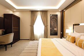 White Moon Hotel