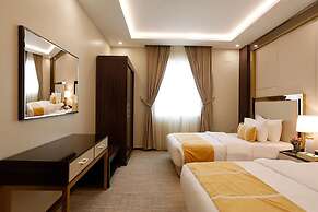 White Moon Hotel