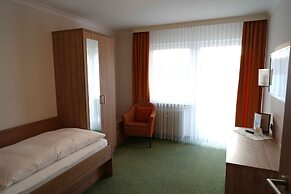 G. Hotel Müller