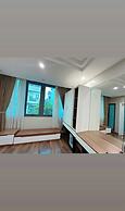 Everest Hotel