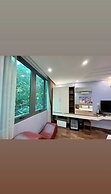 Everest Hotel