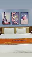 Everest Hotel