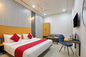 Hotel Downtown by Quadis - Sector 15 Noida