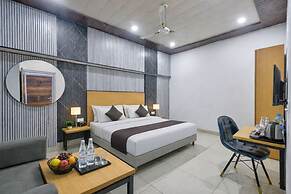Hotel Downtown by Quadis - Sector 15 Noida