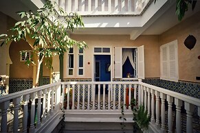 RIAD MALAÏKA