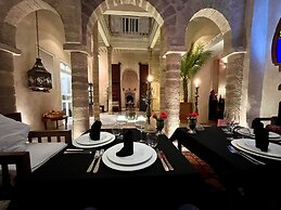 RIAD MALAÏKA
