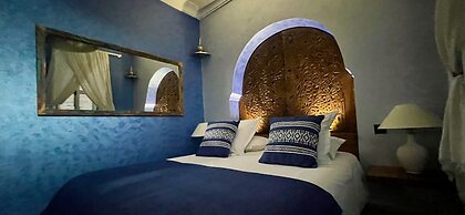 RIAD MALAÏKA