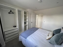 Barn Retreat/ Hottub/ Bbq/ Petsok/wi-fi