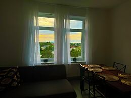 4 room new apartment center contactless