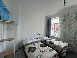 4 room new apartment center contactless