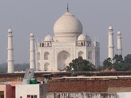 Joey's Hostel Agra