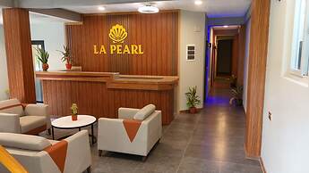 La Pearl Mathiveri