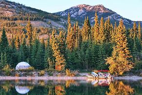 Little Atlin Lodge