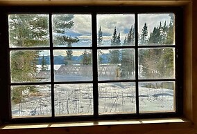 Little Atlin Lodge