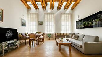 Old Port Apartments