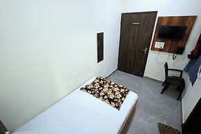 Shri Girraj Residency