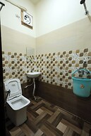 Shri Girraj Residency