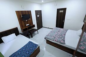 Shri Girraj Residency