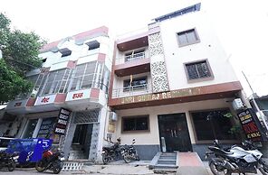 Shri Girraj Residency