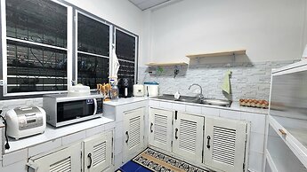 HomeyMaeKha Hostel Chiangmai
