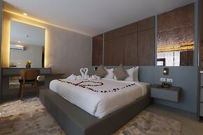 G Hotel