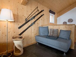 Beautiful Chalet With hot tub