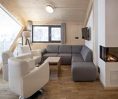 Nice Chalet With Balconies