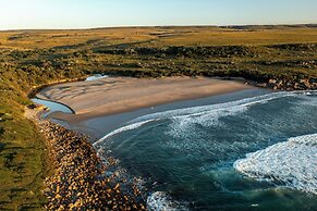 GweGwe Beach Lodge