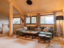 Lavish Chalet With Sauna & hot tub