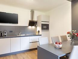 Modern Apartment With Balcony