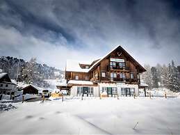 Apartment in Alps Near Ski Slope