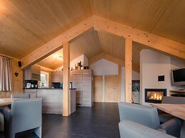 Chalet in Alps With Sauna & Whirlpool