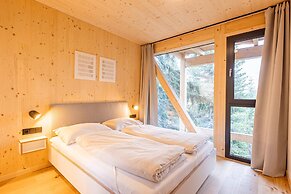 Lovely Chalet With hot tub